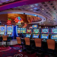 apk 8id Free Bet Blackjack action menu showing hit stand double split and free bet indicators